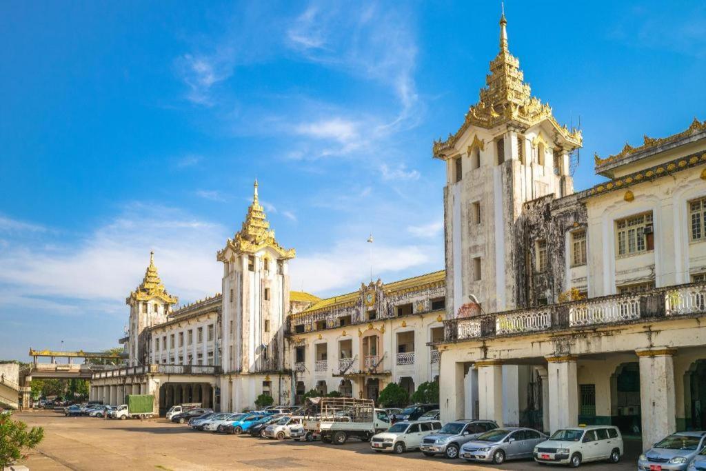 Yuzana Garden Hotel Yangon Dış mekan fotoğraf