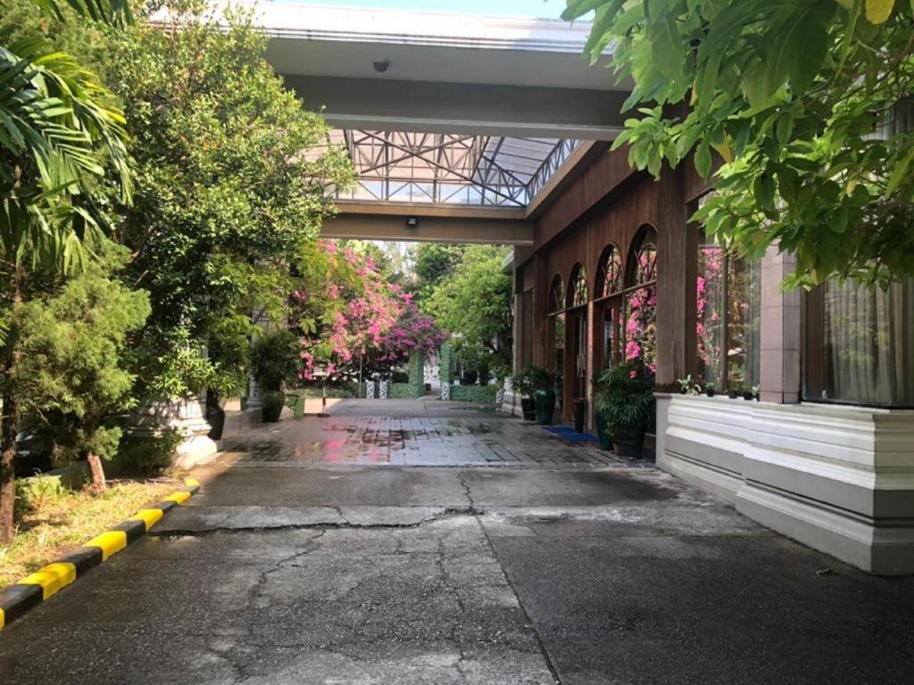 Yuzana Garden Hotel Yangon Dış mekan fotoğraf